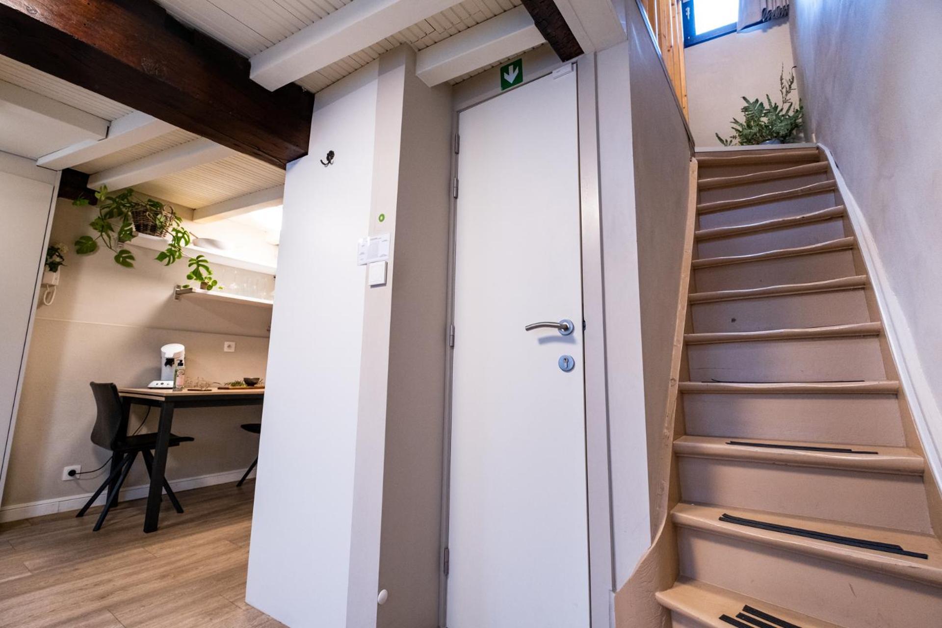 Cityhome Apartments In The Heart Of Антверпен Стая снимка