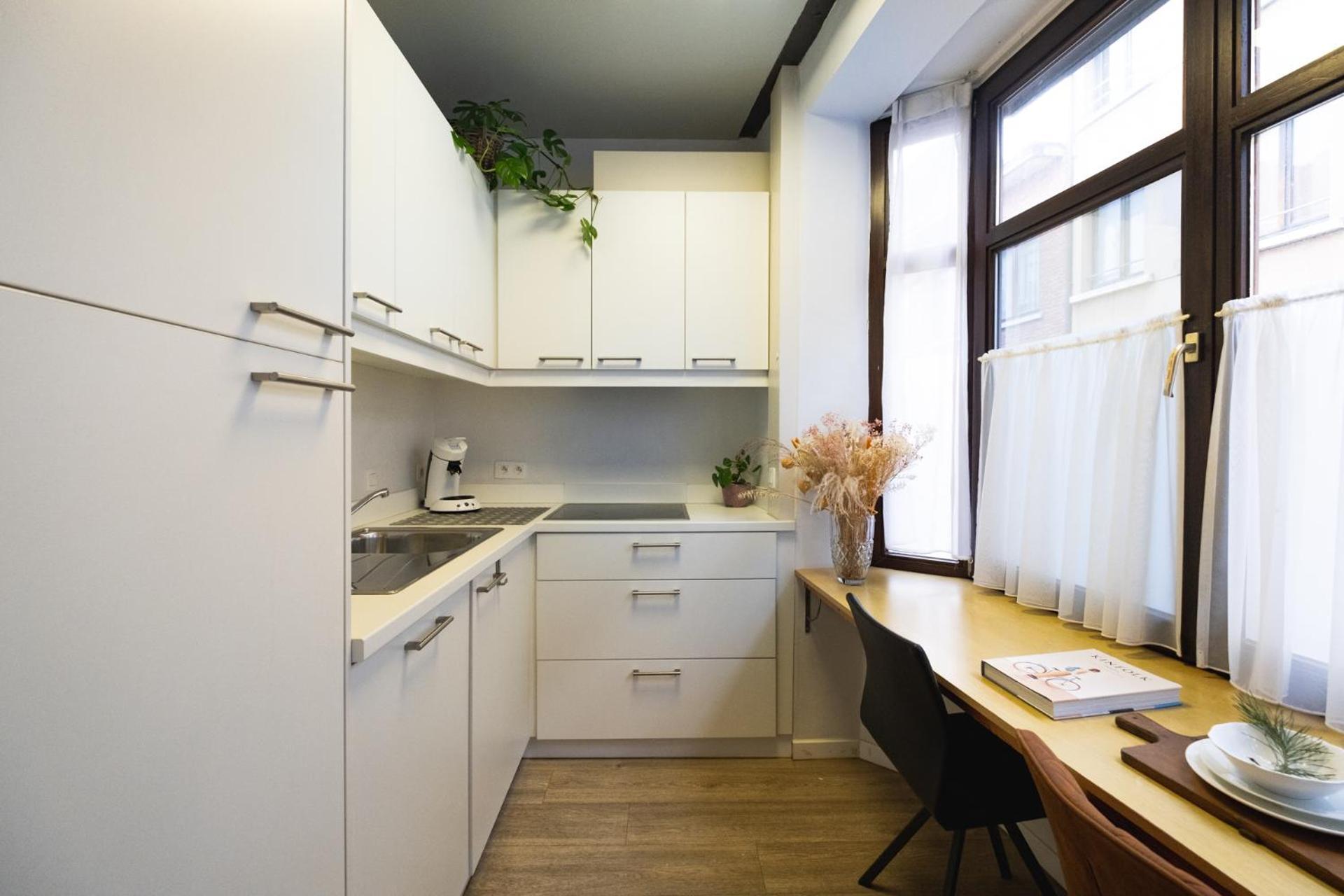 Cityhome Apartments In The Heart Of Антверпен Стая снимка