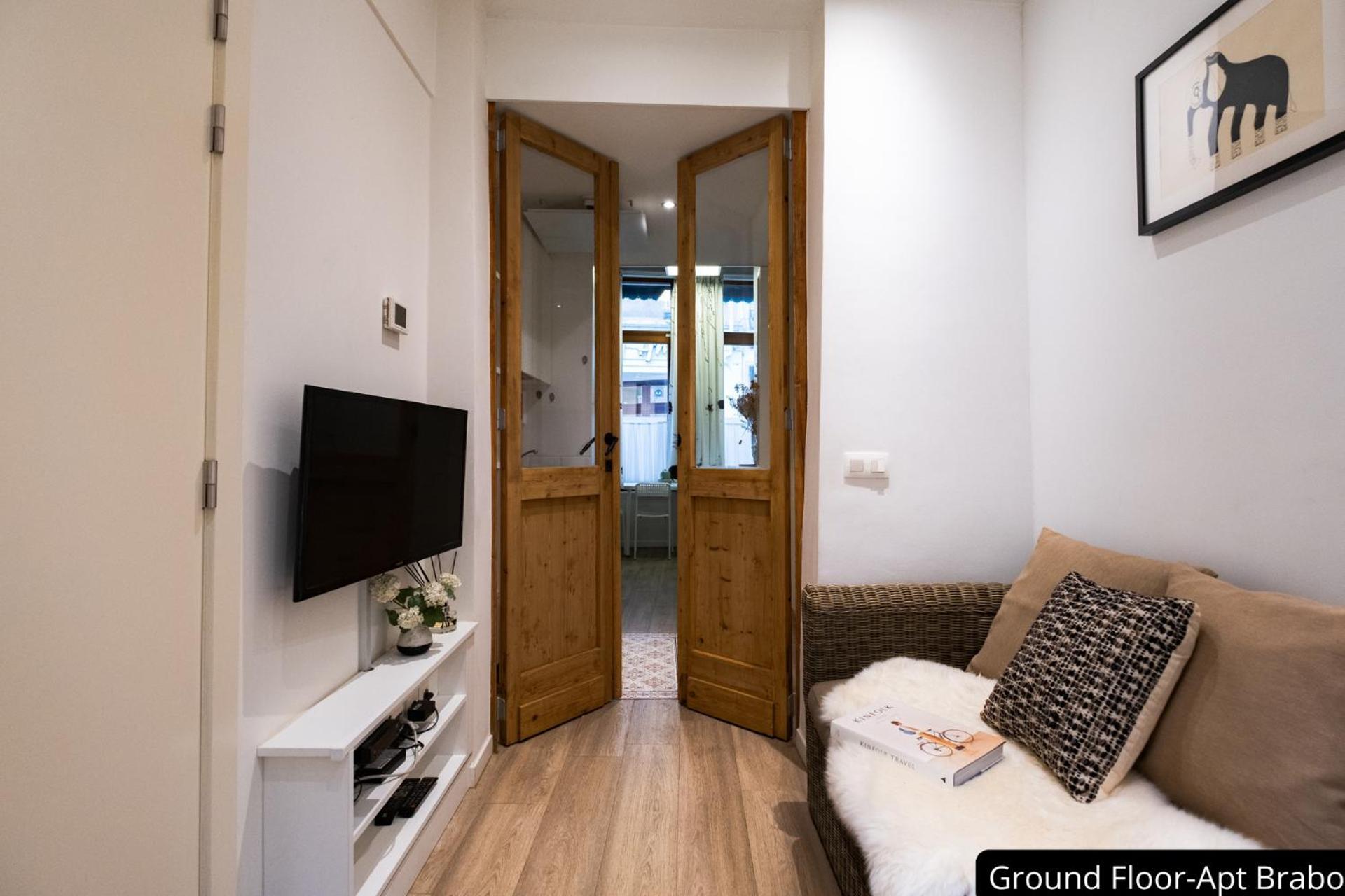 Cityhome Apartments In The Heart Of Антверпен Екстериор снимка